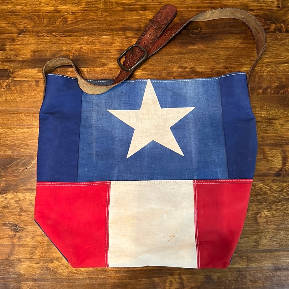 Totem Salvaged Vintage Hobo